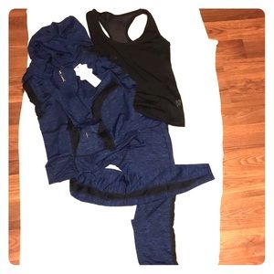 3 Peace workout set 👌shirt,pants,jacket 💗